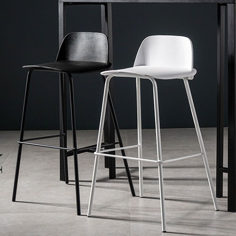 Contemporary Plastic Seats Macron Barstool Metal 4 Legs Bar Stool for Indoor Set of 2 Clearhalo 'Bar Furniture' 'Bar Stools' 'bar_stools' 'furn' 'furn_bar_stools' 'furniture_bar_stools' 'Kitchen & Dining Furniture' 'kitchen&dining_furn' 'kitchen' 'kitchen_furn' Furniture' 1200x1200_dc3d5237-9015-4549-b85b-8b61938b4579