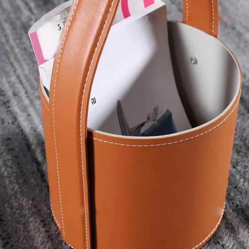 Sala de estar contemporánea redonda con mesa auxiliar del pedestal de almacenamiento