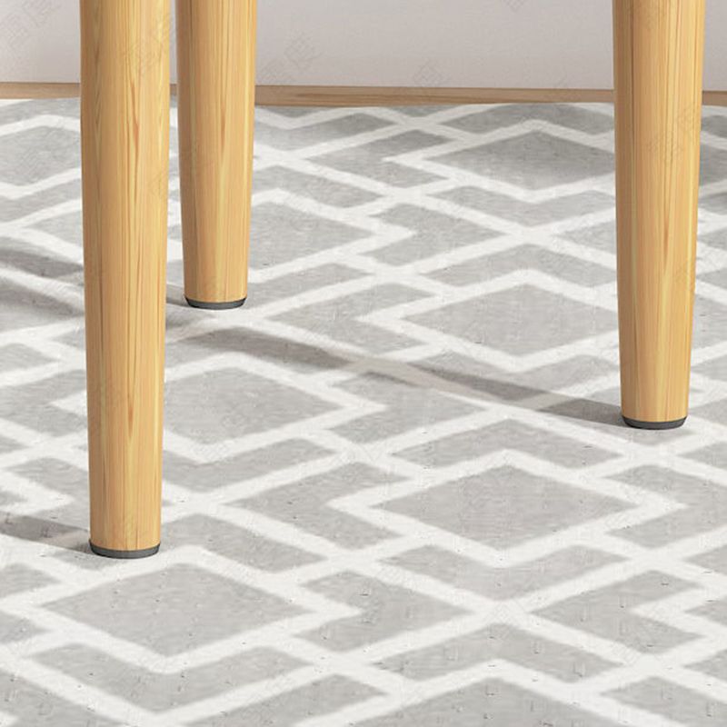 Eigentijdse, gestoffeerde zijstoel met matte afwerking, eetkamerstoel met open rug