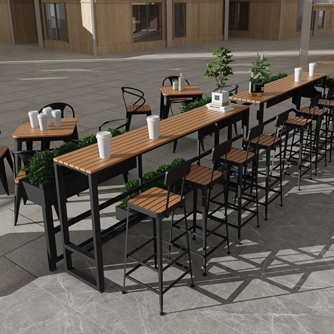 Tavolo da bar in legno all'aperto tavolo da pranzo da pranzo di spare industriale