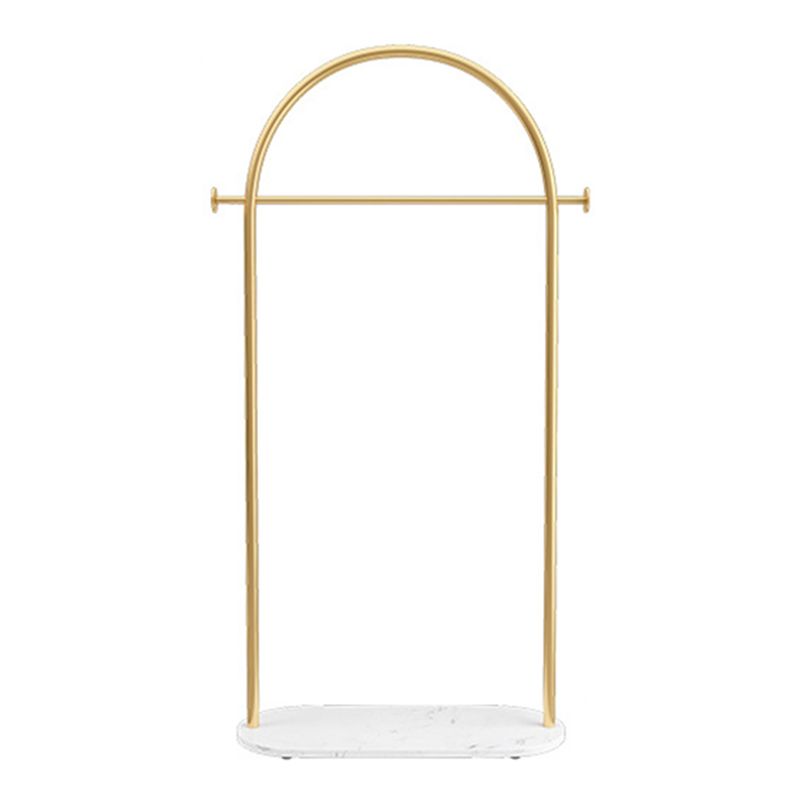 Industriële zaal staat vrij staan ​​met metalen kaderrek van de rail