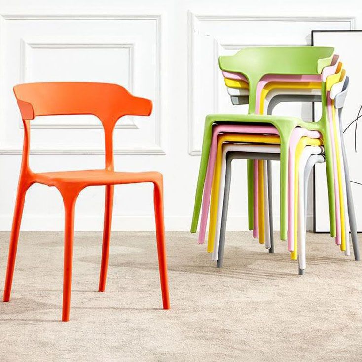 Chaise en plastique ouvert à dos meubles côté pour manger en finition mate