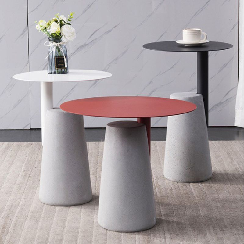 Concrete Modernistic Table Lacquer Round Table for Living Room Clearhalo 'Coffee & Accent Tables' 'End & Side Tables' 'end_side_tables' 'furn' 'furn_end_side_tables' 'Furniture' 'Living Room Furniture' 1200x1200_dd491df6-649b-4b91-a9be-699055ab0e41