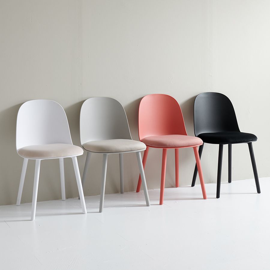 Glam Plastic Indoor-Outdoor Room Side Chairs Solid Back Chair Clearhalo ' kitchen&dining_furn' 'Dining Chairs' 'Dining Tables & Seating' 'dining_chair' 'furn' 'furn_dining_chair' 'Furniture' 'furniture_dining_chair' 'Kitchen & Dining Furniture' 'kitchen' 1200x1200_dd49c988-e34d-4fd8-a110-fcbc59063335