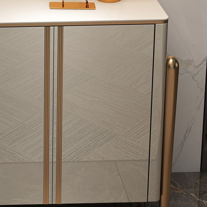 Sidebelle medie mobili per la casa in stile lusso con porte