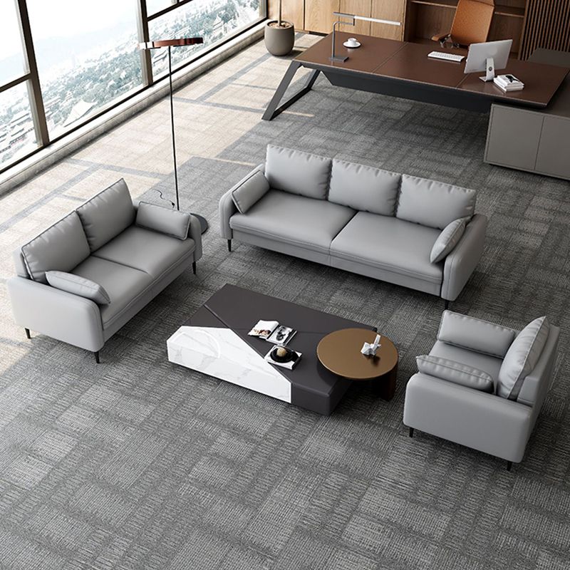 Sofá de cuero de 3 plazas de cuero a mediados de siglo.