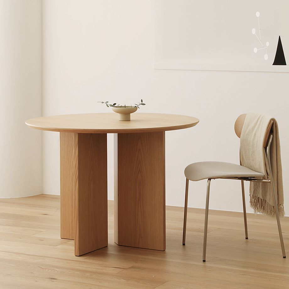 Contemporary Round Dining Table Pine Solid Wood Furniture for Dining Room Clearhalo ' dining_table' 'Dining Tables & Seating' 'Dining Tables' 'furn' 'furn_dining_table' 'Furniture' 'furniture_dining_table' 'Kitchen & Dining Furniture' 'kitchen&dining_furn' 'kitchen' 'kitchen_dining_table' 1200x1200_ddc0b8f7-e8b5-4706-9b44-04d82f1c98bf