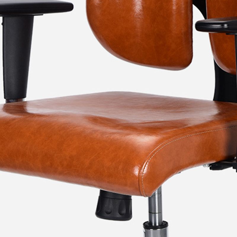 Silla de escritorio moderna Silla ejecutiva de cuero Silla con respaldo alto en marrón