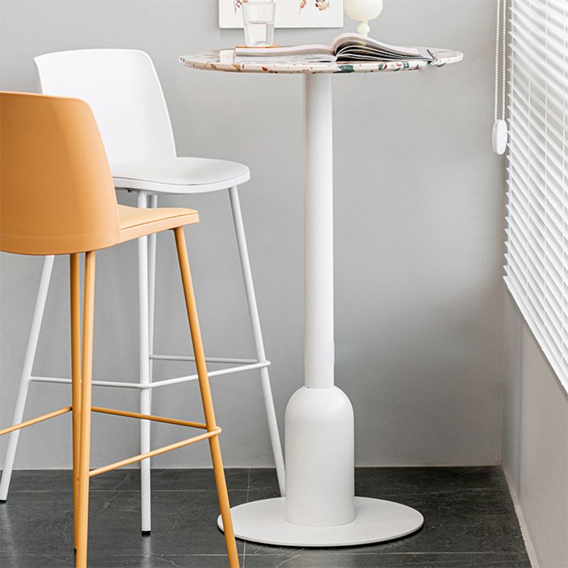Industrial Bar Dining Table Fixed Bistro Bar Height Cocktail Table with Metal Base Clearhalo 'Bar Furniture' 'Bar Tables' 'bar_tables' 'furn' 'furn_bar_tables' 'Furniture' 'Kitchen & Dining Furniture' 1200x1200_de27f593-f05d-4750-b54a-5770e813e9b2