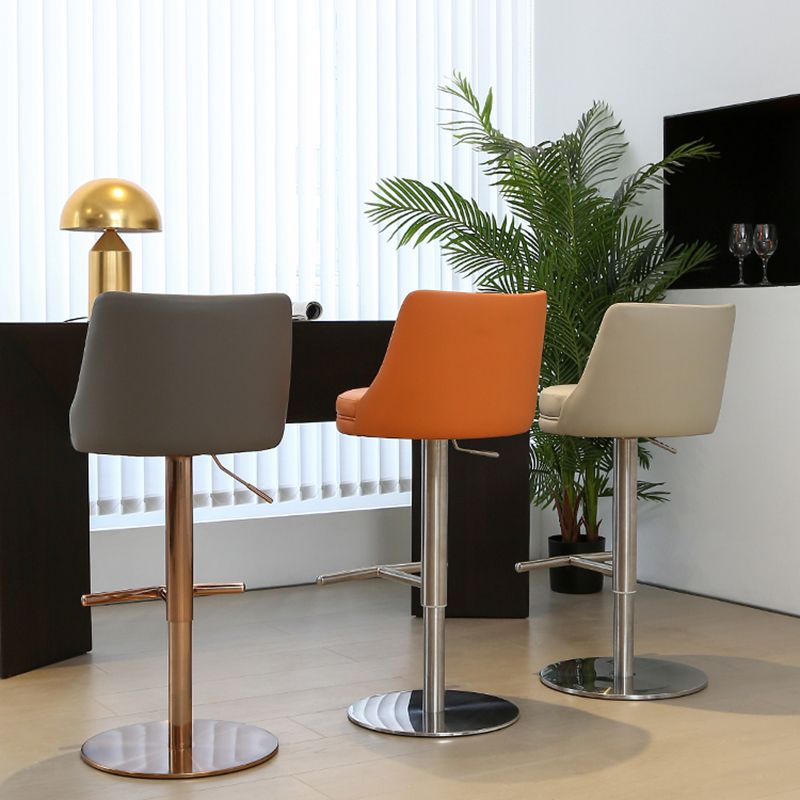 Tabouret de comptoir rotatif de style moderne avec coussin en cuir
