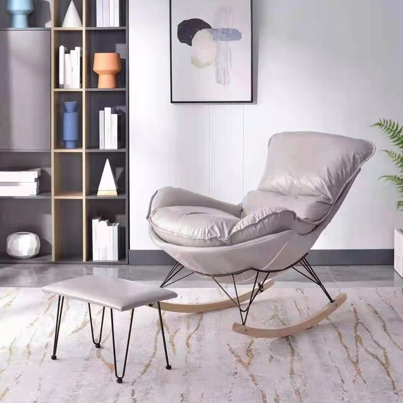 Chaise à bascule du balcon nordique clair de luxe de luxe Chaises à bascule adultes