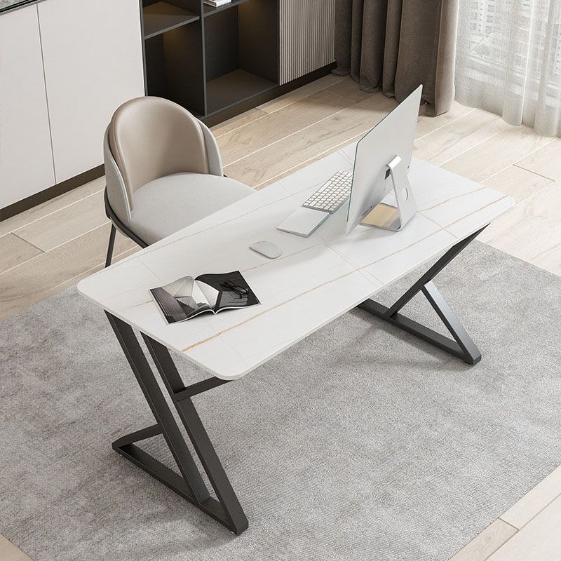 Scrivania rettangolare da ufficio in slitta di altezza da 30 pollici con gambe di ferro per ufficio