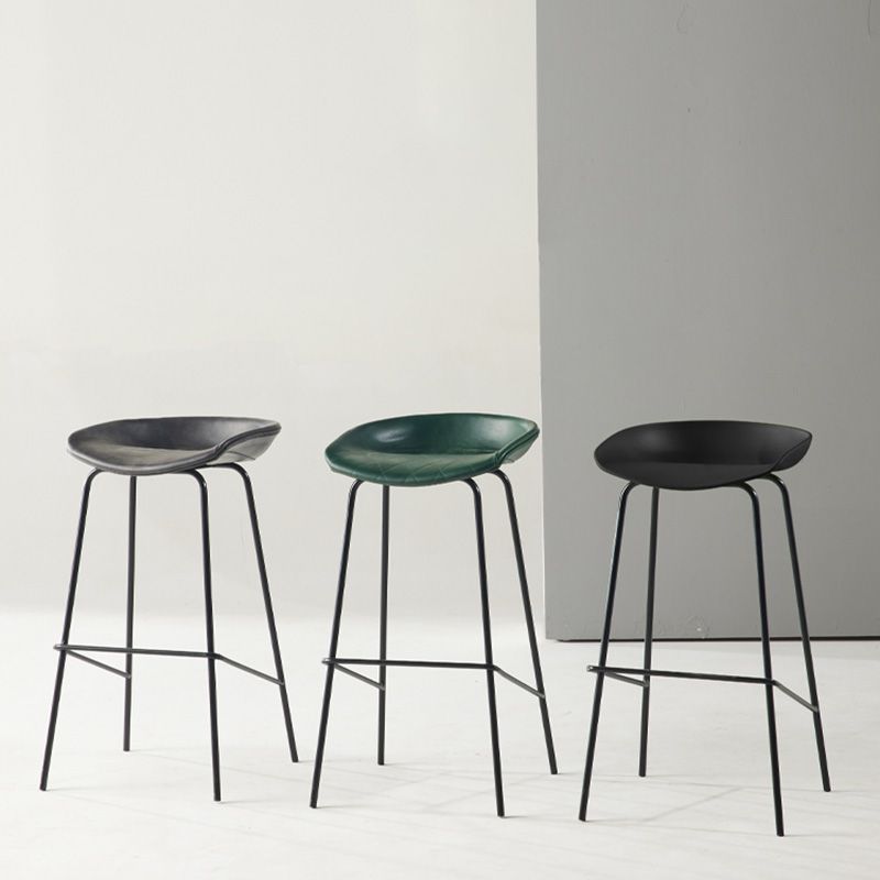 Industrial Style Bar Stool Iron Legs Bucket Seat for Restaurant Bar Clearhalo 'Bar Furniture' 'Bar Stools' 'bar_stools' 'furn' 'furn_bar_stools' 'furniture_bar_stools' 'Kitchen & Dining Furniture' 'kitchen&dining_furn' 'kitchen' 'kitchen_furn' Furniture' 1200x1200_df050c14-9c4e-4e36-9273-17bf4f072dfa