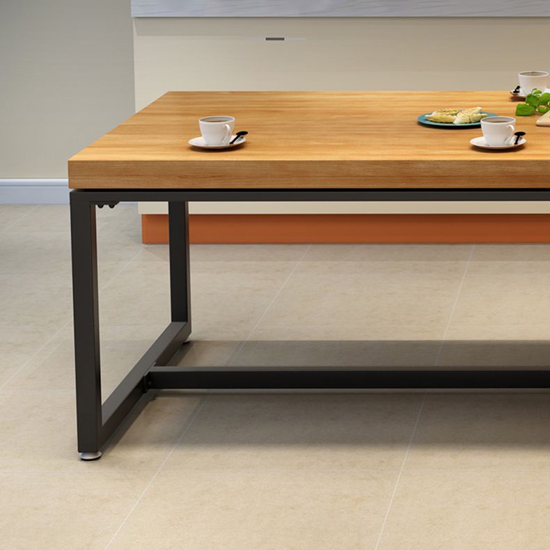 Tavolo da pranzo rettangolo tavolo da pranzo in legno solido industriale con base di metallo