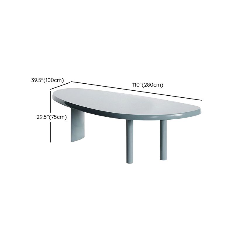 Mesa de conferencias de oficina de forma irregular escritura de madera en azul