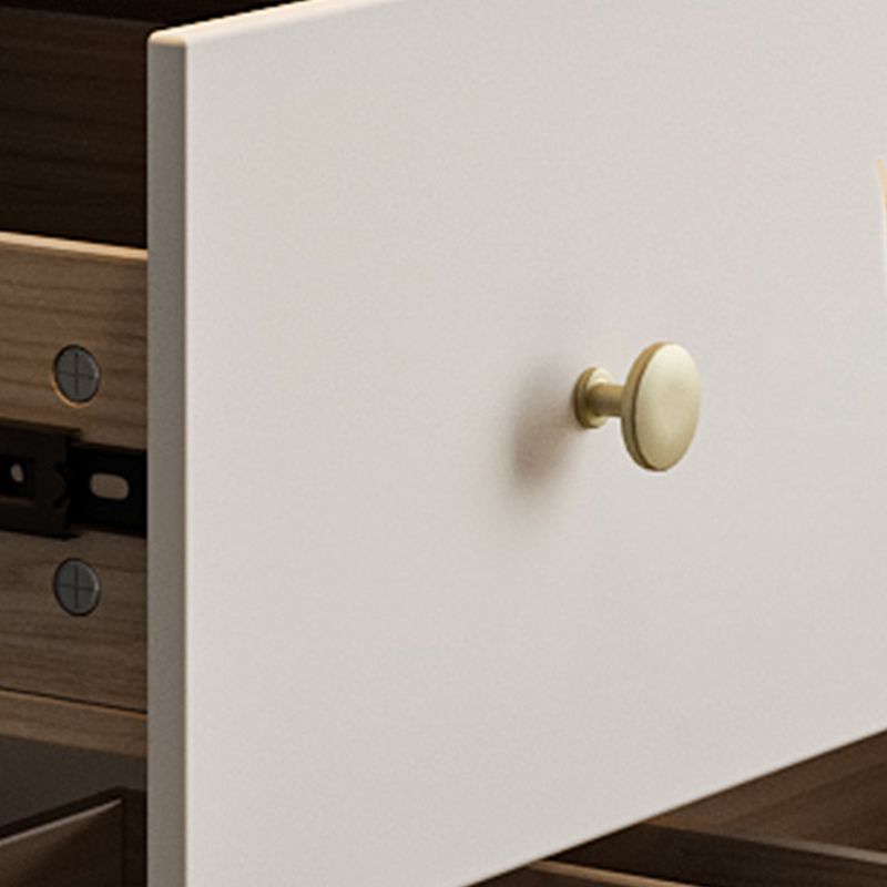 Classic Glam Horizontal Double Dresser Rubber Wood Storage Chest Dresser for Bedroom Clearhalo 'Bedroom Furniture' 'Dressers & Chests' 'dressers_chests' 'furn' 'furn_dressers_chests' 'Furniture' 1200x1200_df6b0175-b1d9-43a0-bccf-d2176c09b3f8