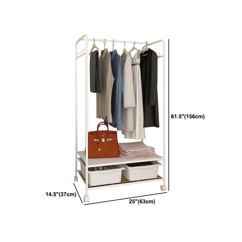 Scaffali contemporanei Dettaglio ganci per rivestimento metallico con spazio