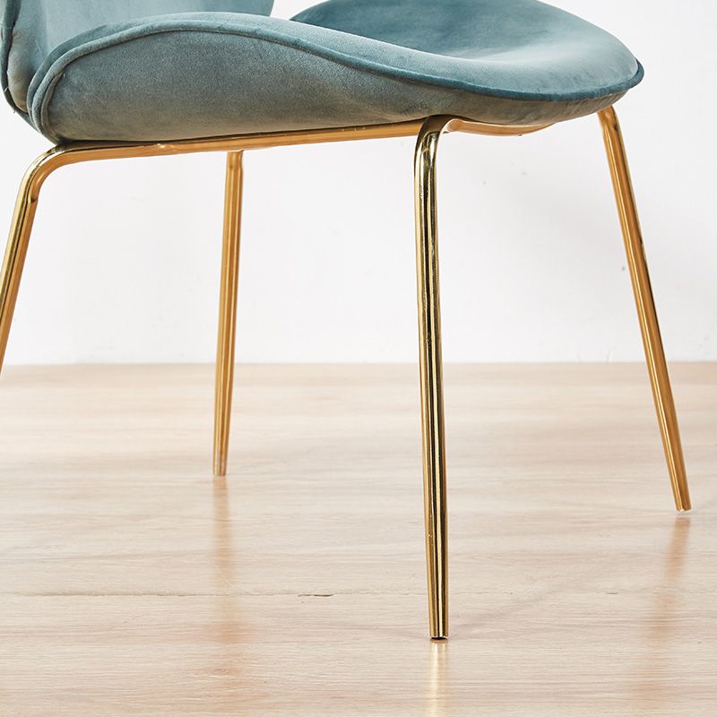 Metal Scandinavian Restaurant Side Chair Matte Finish Wingback Dining Chair Clearhalo ' kitchen&dining_furn' 'Dining Chairs' 'Dining Tables & Seating' 'dining_chair' 'furn' 'furn_dining_chair' 'Furniture' 'furniture_dining_chair' 'Kitchen & Dining Furniture' 'kitchen' 1200x1200_e036fa08-dd17-4056-878c-1a263eb095ed