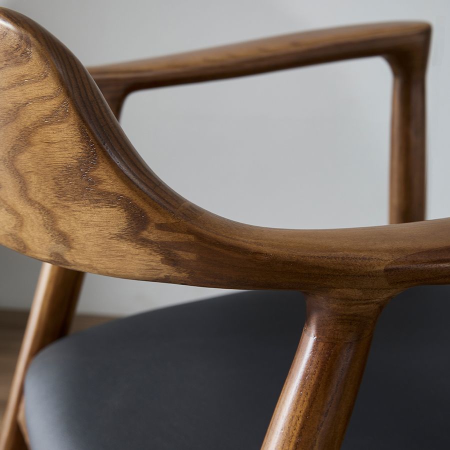 Traditional Arm Dining Chairs Open Back Solid Wood Home Armchairs Clearhalo ' kitchen&dining_furn' 'Dining Chairs' 'Dining Tables & Seating' 'dining_chair' 'furn' 'furn_dining_chair' 'Furniture' 'furniture_dining_chair' 'Kitchen & Dining Furniture' 'kitchen' 1200x1200_e04347a8-09ea-4569-a365-17614a9eb2a9