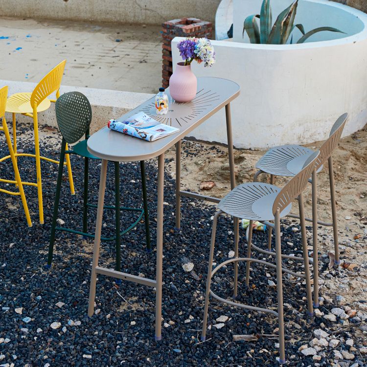 Industrial Outdoor Oval Bar Dining Table Metal Bar Table with Trestle Base Clearhalo 'Bar Furniture' 'Bar Tables' 'bar_tables' 'furn' 'furn_bar_tables' 'Furniture' 'Kitchen & Dining Furniture' 1200x1200_e07143c6-d44f-42f7-9f0b-cc1a578c9952