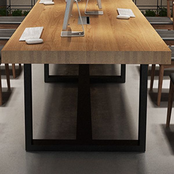Rectangle Industrial Dining Table Solid Wood Top Dining Table with Metal Base Clearhalo ' dining_table' 'Dining Tables & Seating' 'Dining Tables' 'furn' 'furn_dining_table' 'Furniture' 'furniture_dining_table' 'Kitchen & Dining Furniture' 'kitchen&dining_furn' 'kitchen' 'kitchen_dining_table' 1200x1200_e09eb531-4601-42b7-9565-6663d5e119ed