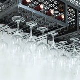 Bottiglia di vino in metallo per vino a parete e portabicchieri per cucina