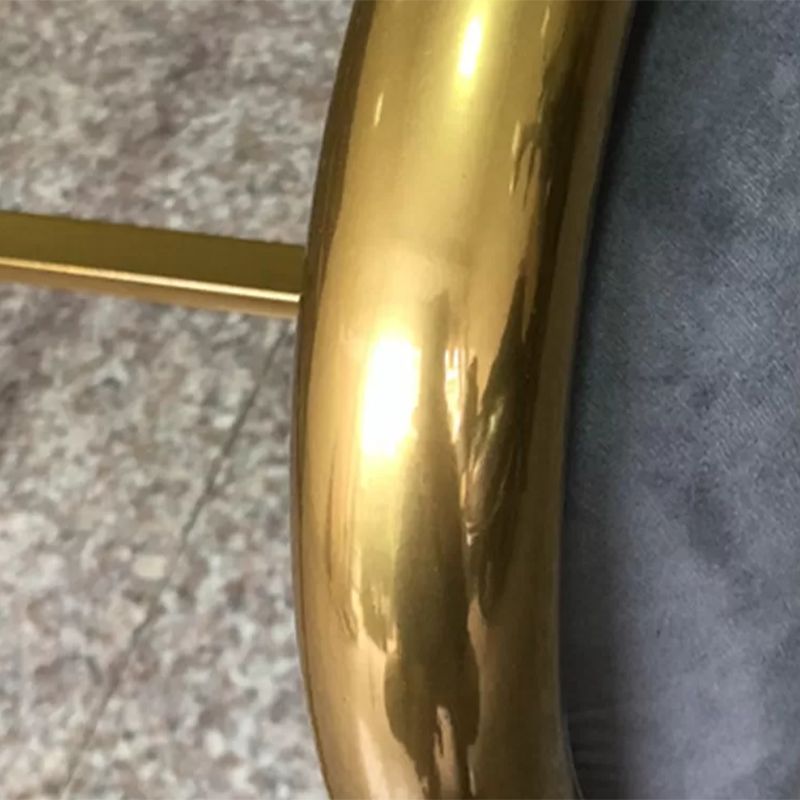 Gestoffeerd metalen open-frame bed 43,3-in High Golden Bed frame