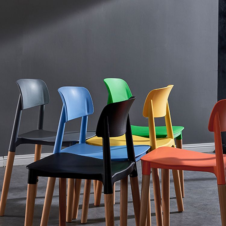 Contemporary Style Plastic Dining Chair Open Back Dining Side Chair for Kitchen Clearhalo ' kitchen&dining_furn' 'Dining Chairs' 'Dining Tables & Seating' 'dining_chair' 'furn' 'furn_dining_chair' 'Furniture' 'furniture_dining_chair' 'Kitchen & Dining Furniture' 'kitchen' 1200x1200_e0edf162-cfc1-40b6-a868-e21e825dc658