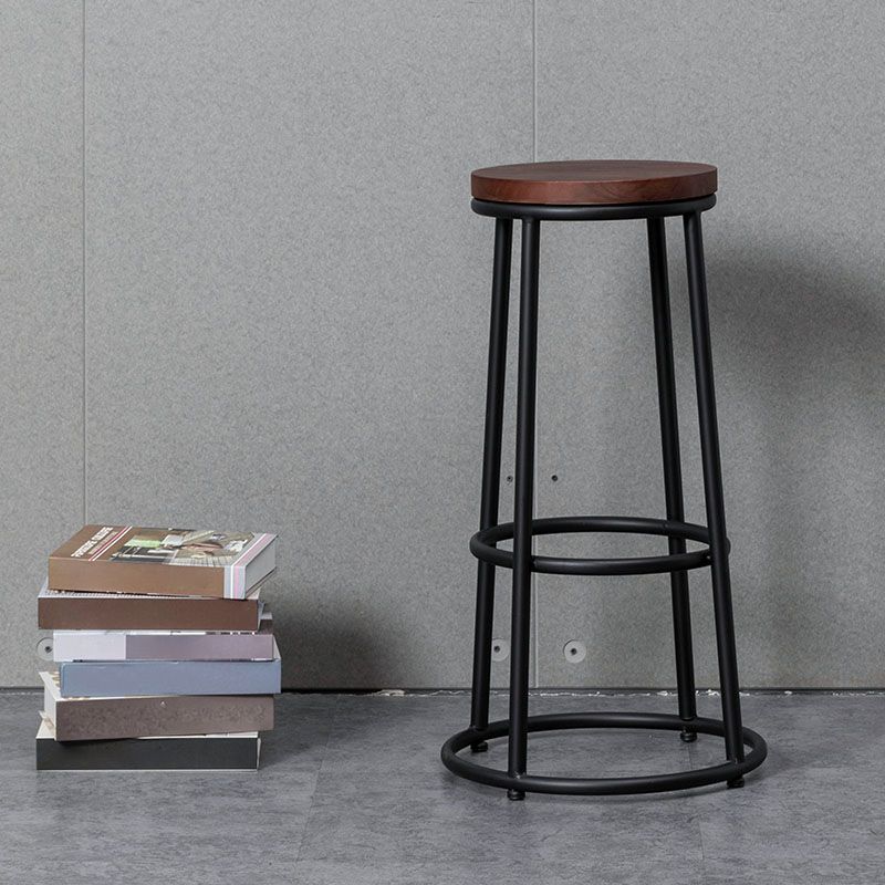 Modern Style Iron Bar Stool with Metal Footrest Simple Bar Stool for Bar Clearhalo 'Bar Furniture' 'Bar Stools' 'bar_stools' 'furn' 'furn_bar_stools' 'furniture_bar_stools' 'Kitchen & Dining Furniture' 'kitchen&dining_furn' 'kitchen' 'kitchen_furn' Furniture' 1200x1200_e10c7c4b-a604-43fc-bb42-636465a41cc2