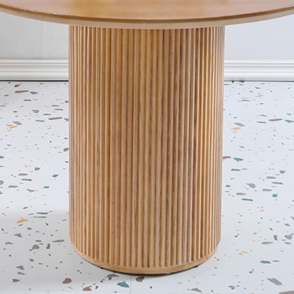 Round Table Solid Wood Contemporary Style Dining Table for Home Kitchen Clearhalo 'Dining Tables & Seating' 'Dining Tables' 'dining_table' 'furn' 'furn_dining_table' 'Furniture' 'Kitchen & Dining Furniture' 1200x1200_e12847f2-d39b-4d89-9e55-e7e7347c9122