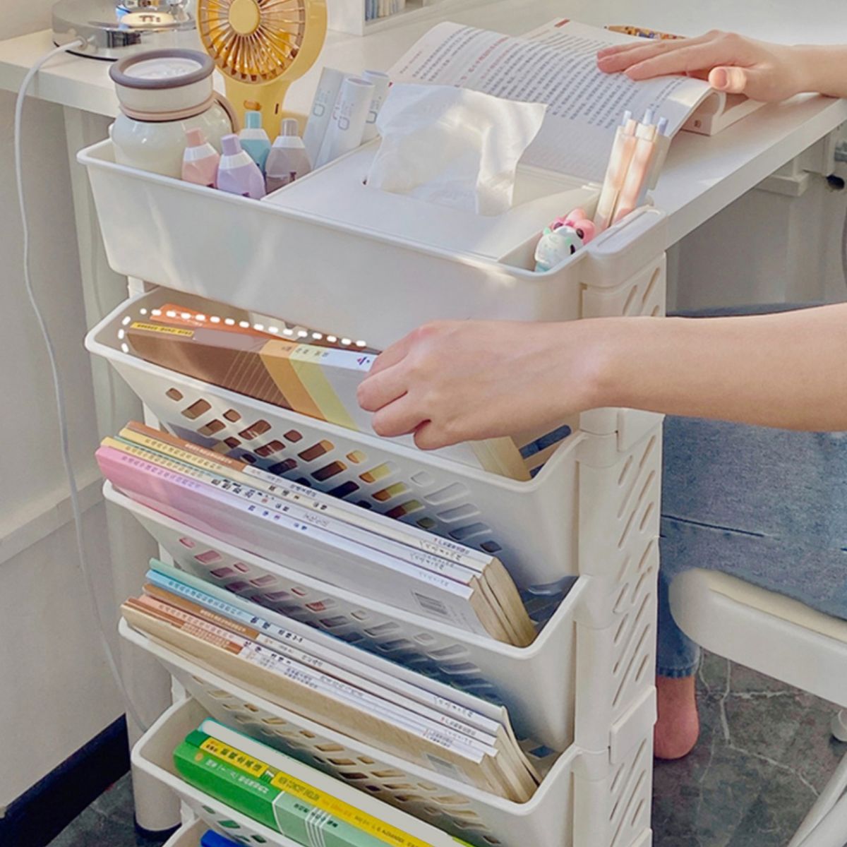 Modern & Contemporary Shelf Bookcase  Plastic/Acrylic Bookshelf with Caster