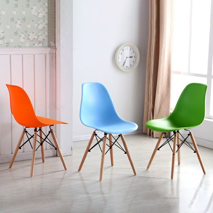 Wood Scandinavian Kitchen Dining Room Chair Solid Back Dining Side Chair Clearhalo 'Dining Chairs' 'Dining Tables & Seating' 'dining_chair' 'Furniture' 'furniture_dining_chair' 'Kitchen & Dining Furniture' 1200x1200_e1b92a45-1892-48b3-809b-c5dbeb1c0308