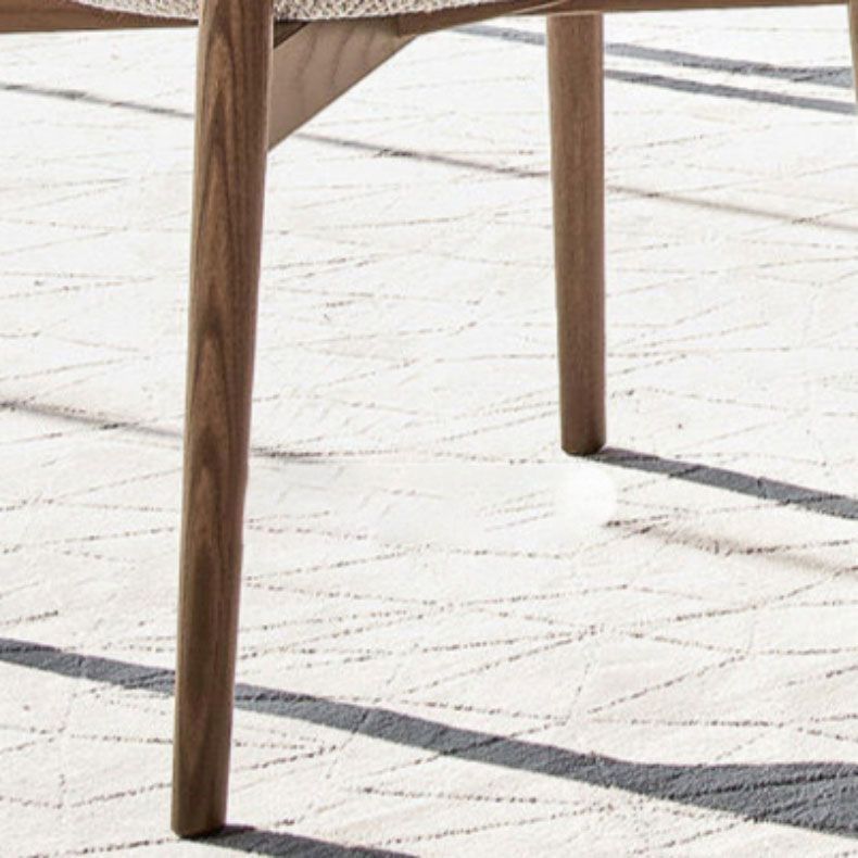 Chaise de bras rembourré de style moderne