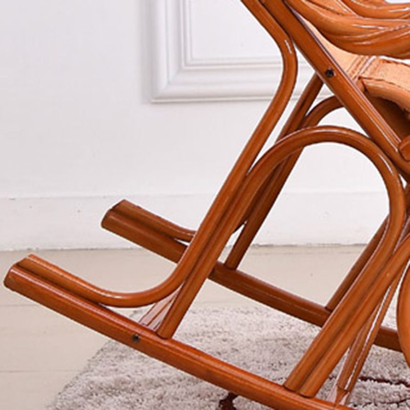 Chaise à bascule traditionnelle chaise de rocher en osier en bois pour le salon