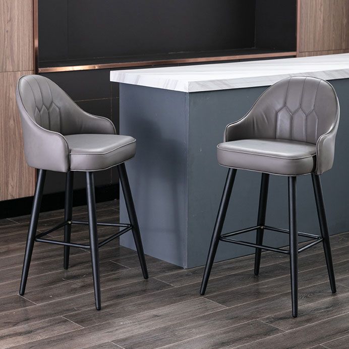 Matte Finish PU Leather Footrest Barstool Scandinavian KTV Stool