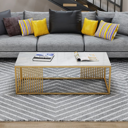 Mesa de café de mármol blanco.