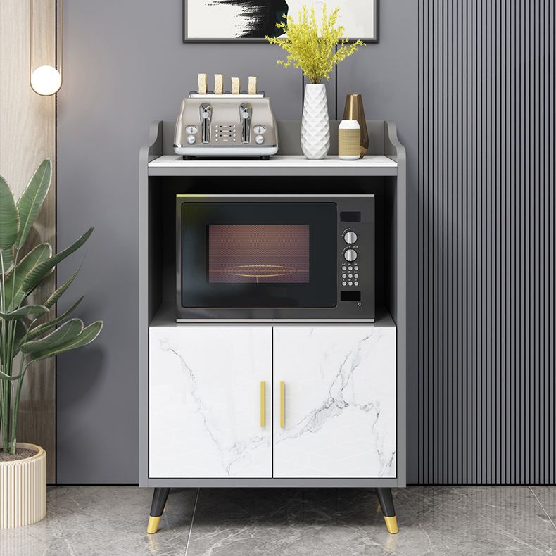 Server da pranzo per la casa in pietra in pietra in finto legno in legno con armadi