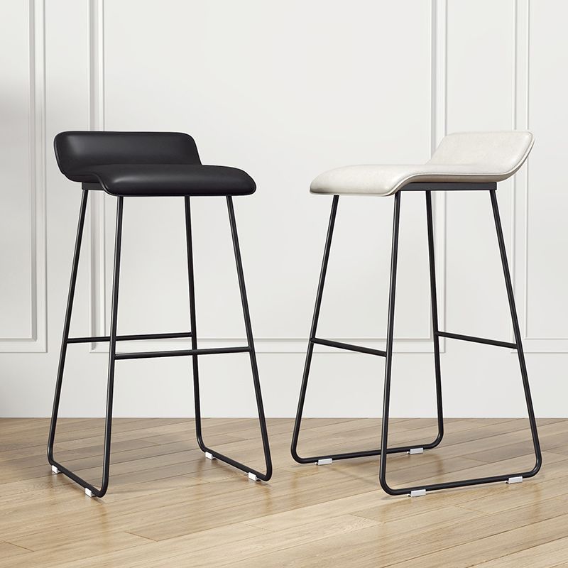 Oval Solid Wood Bar Stool and Table Set 1/2 Pieces Pub Dining Set Clearhalo 'Bar Furniture' 'furn' 'furn_home_bar_bar_sets' 'Furniture' 'Home Bars & Bar Sets' 'home_bar_bar_sets' 'Kitchen & Dining Furniture' 1200x1200_e2767e20-d663-4857-8e67-d8e8c12fc739