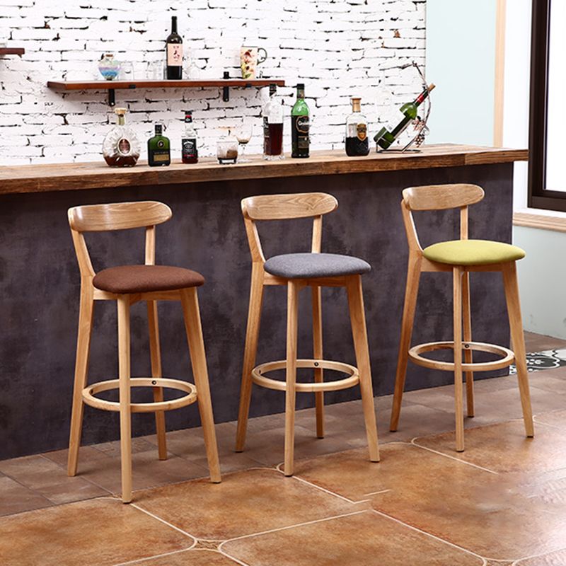 Skandinavian Matt Finish Leder Barhocker Rubberwood Home Stool