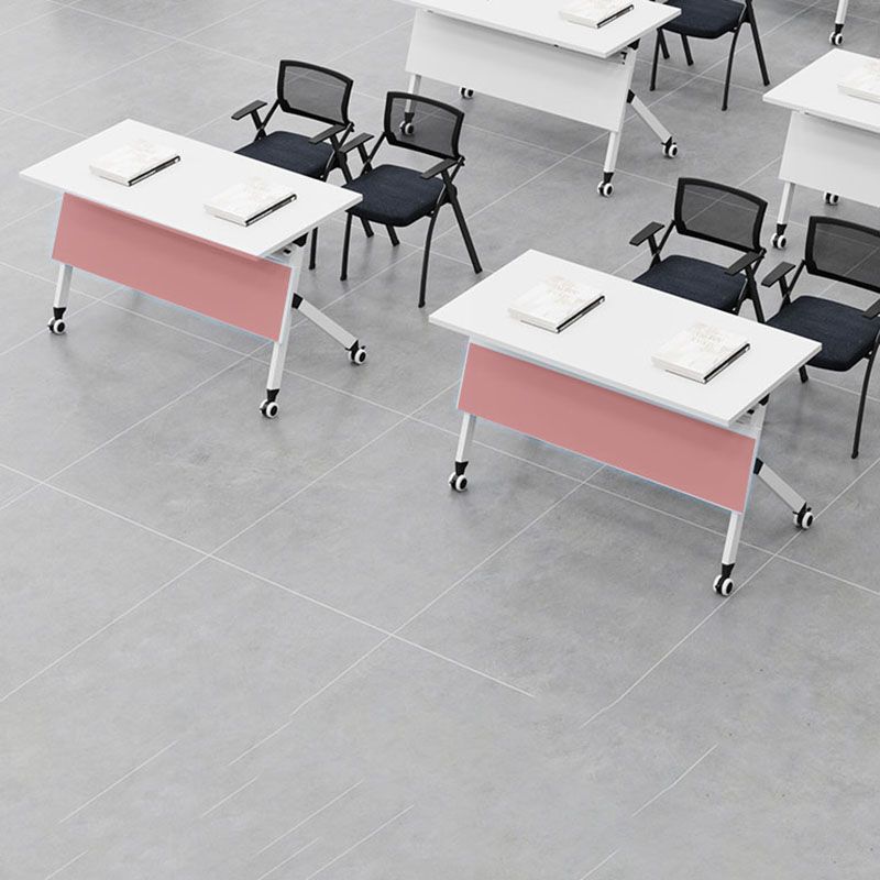 Escritorio de oficina de vidrio contemporáneo escritorio rectangular de escritura con ruedas de lanzadores