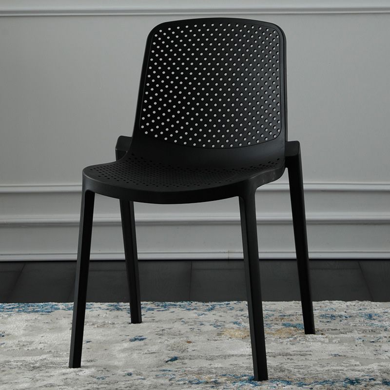 Modern Plastic Chair Parsons Chair in Matte Finish for Kitchen Clearhalo 'Dining Chairs' 'Dining Tables & Seating' 'dining_chair' 'furn' 'furn_dining_chair' 'Furniture' 'Kitchen & Dining Furniture' 1200x1200_e292e219-7dad-4ef0-a0ed-ec4d5a5bfda5