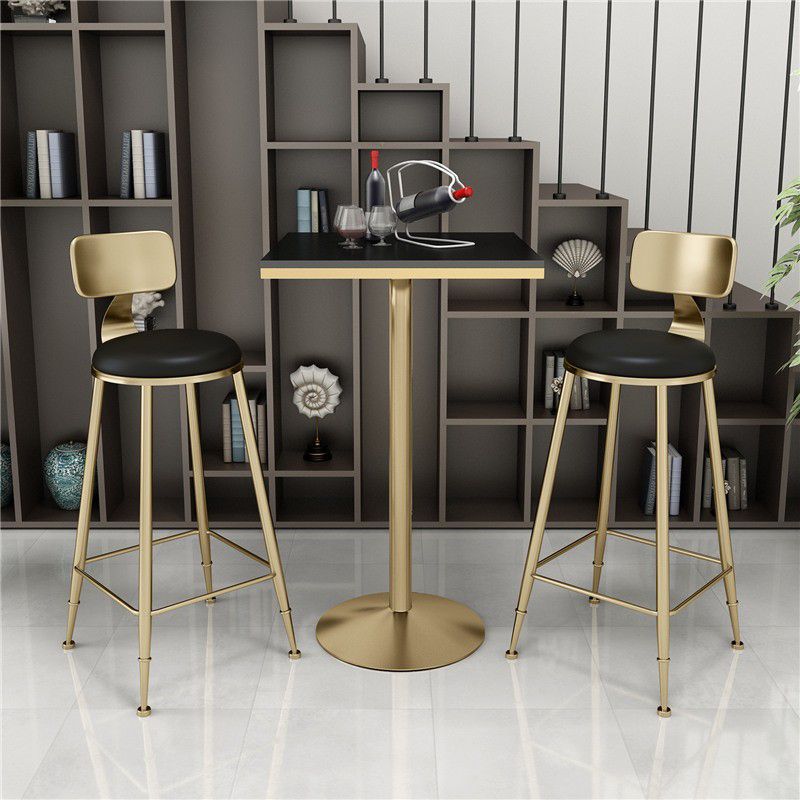 Glam Leather and Metal Counter Stool Round Low Back Bar Stool for Coffee Shop Clearhalo 'Bar Furniture' 'Bar Stools' 'bar_stools' 'furn' 'furn_bar_stools' 'Furniture' 'furniture_bar_stools' 'Kitchen & Dining Furniture' 1200x1200_e2c5440c-5448-4965-a4c9-f8c0f3e8cea1