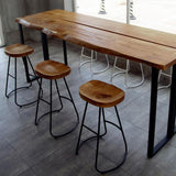 Sgabello da bar con sgabello a sgabello in legno massiccio contemporaneo con poggiapiedi