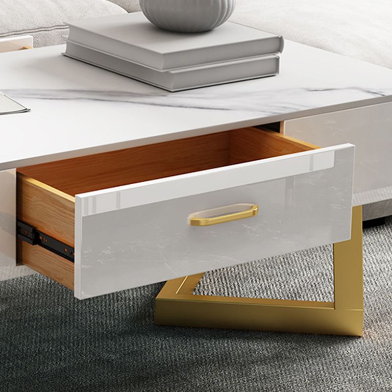 Table basse à jambes croisées