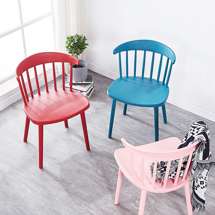 Plastic Scandinavian Side Chair Windsor Back Indoor-Outdoor Chair Clearhalo 'Dining Chairs' 'Dining Tables & Seating' 'dining_chair' 'furn' 'furn_dining_chair' 'Furniture' 'furniture_dining_chair' 'Kitchen & Dining Furniture' 1200x1200_e2fbfbec-8327-42e0-9edb-e961fd083617