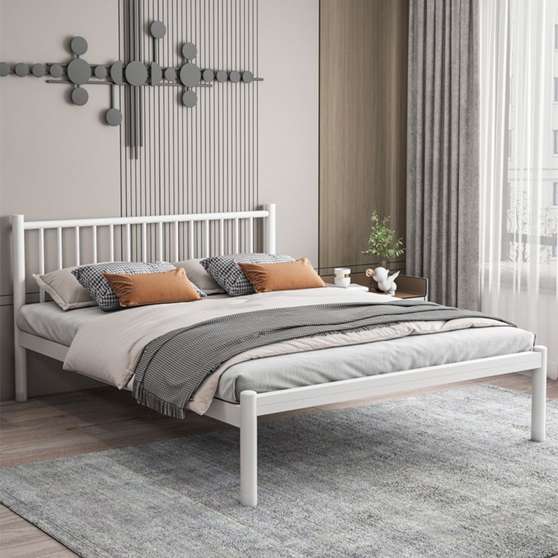 Metalen eigentijds standaardbed met metalen benen bedframe met hoofdeinde