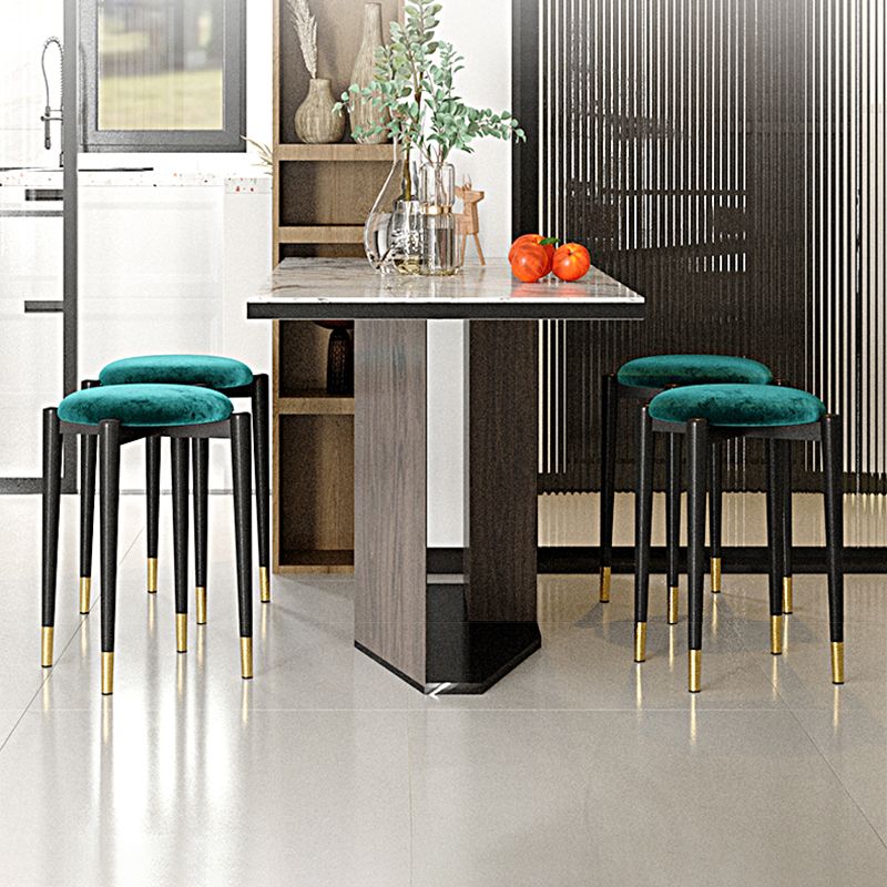 Modern Tear Resistant Pouf Circle Shape Dark Green Velvet Ottoman Clearhalo 'furn' 'furn_ottomans_poufs' 'Furniture' 'Living Room Furniture' 'Ottomans & Poufs' 'ottomans_poufs' 1200x1200_e34af3ff-eca2-4cbf-94d6-2f01640d11f2