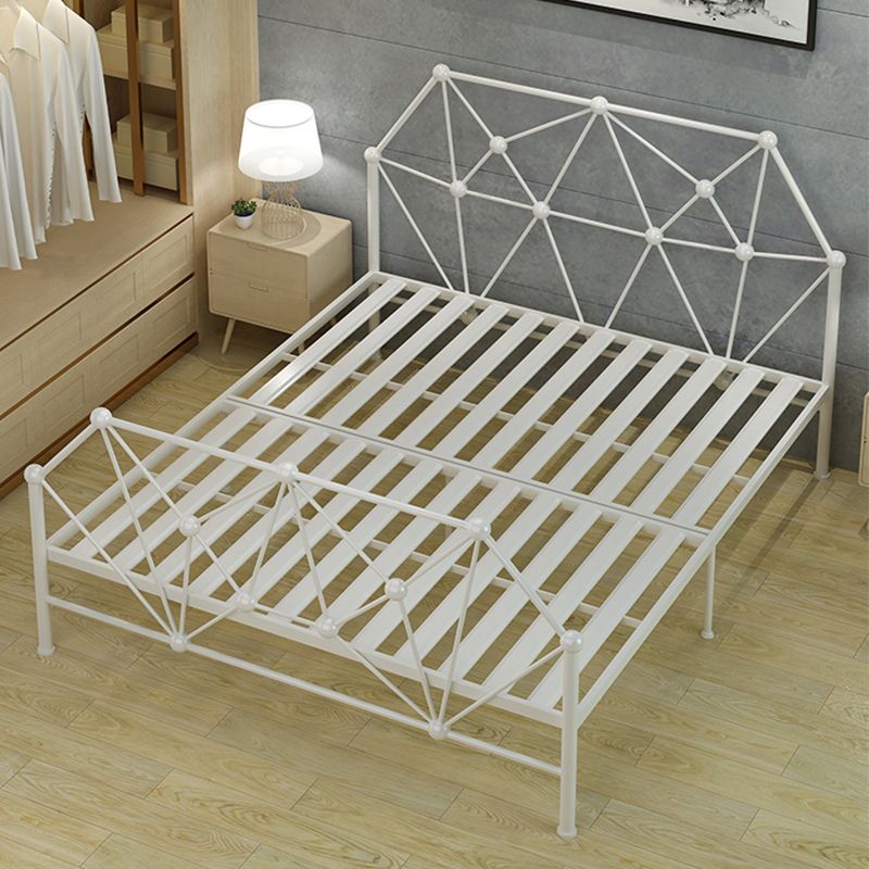 Fiame letto di ferro contemporaneo da 39,76 "H-griglie a grigio a filo aperto