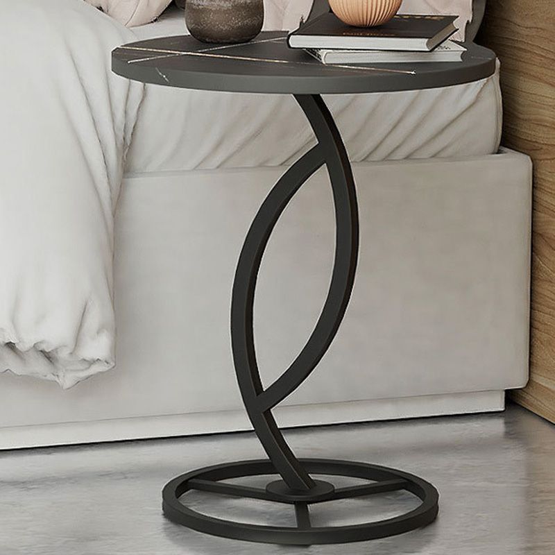丸い台座エンドテーブルリビングルームのミニマリストサイドエンドテーブル
