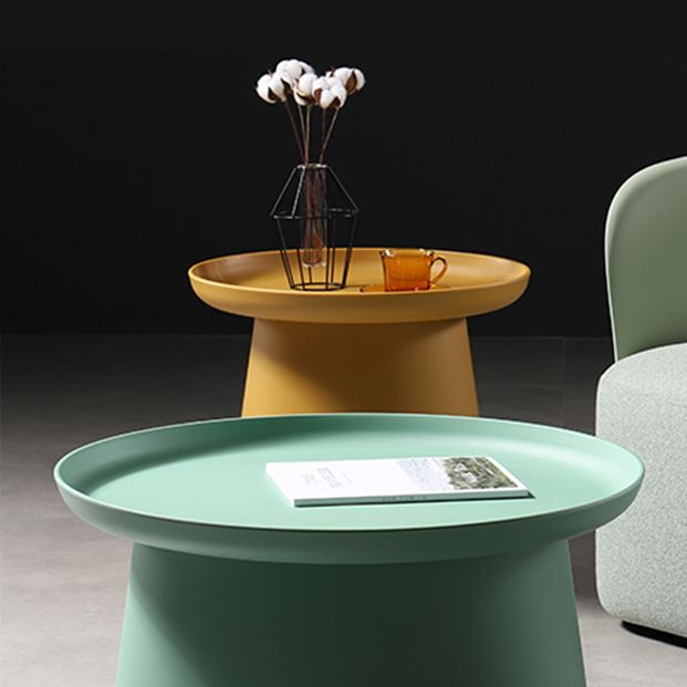 Scandinavian Round Tray Top Side End Table Plastic Pedestal End Table Clearhalo 'Coffee & Accent Tables' 'End & Side Tables' 'end_side_tables' 'furn' 'furn_end_side_tables' 'Furniture' 'Living Room Furniture' 1200x1200_e3d797c6-e117-4ccf-84ed-e7893c8b4319